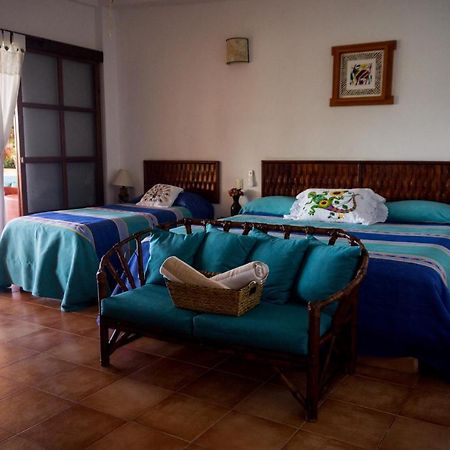 Hotel Casa Adriana Zihuatanejo Exterior foto