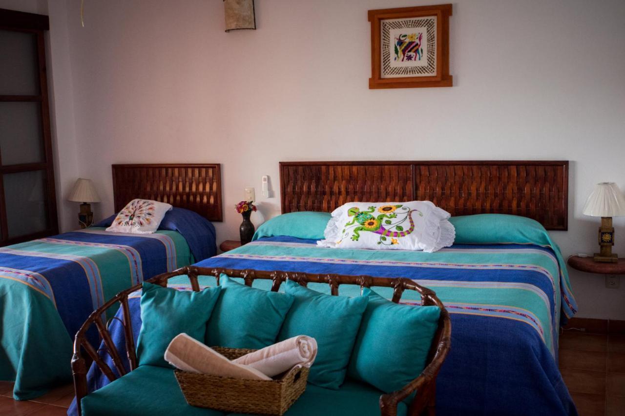 Hotel Casa Adriana Zihuatanejo Exterior foto